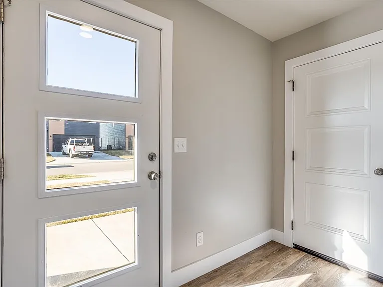 8837 W Haylee St — Photo 3