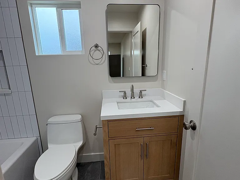 1522 Bush St #2 — Photo 8