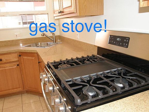 4th image of 407 E 21st St