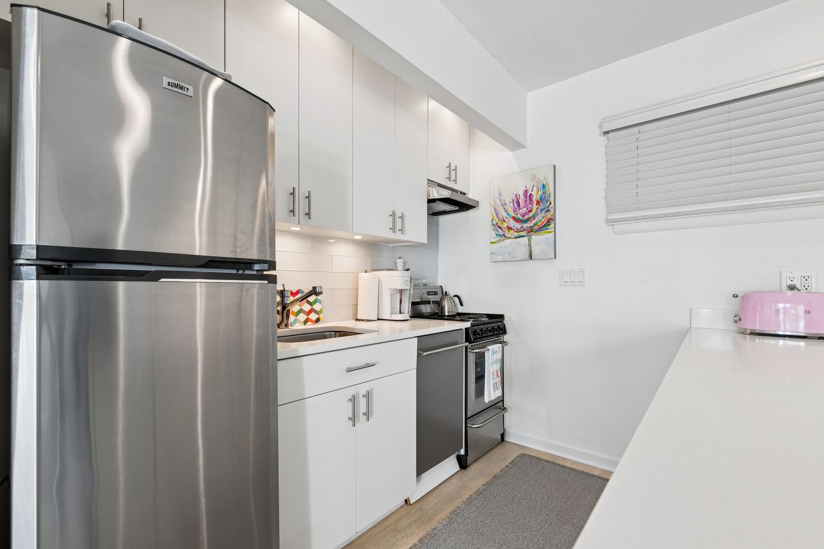  fully appointed kitchen