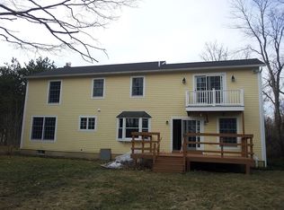 67 Village Grv, Williston, VT 05495