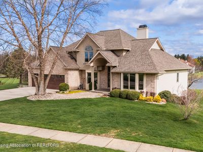 9135 Hummingbird Ln, Grand Ledge, MI, 48837