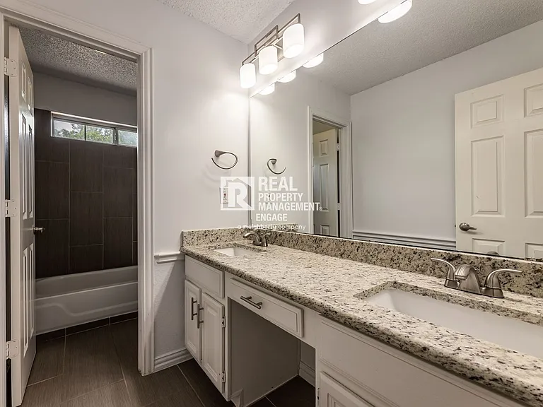 8817 Pocono Dr — Photo 39