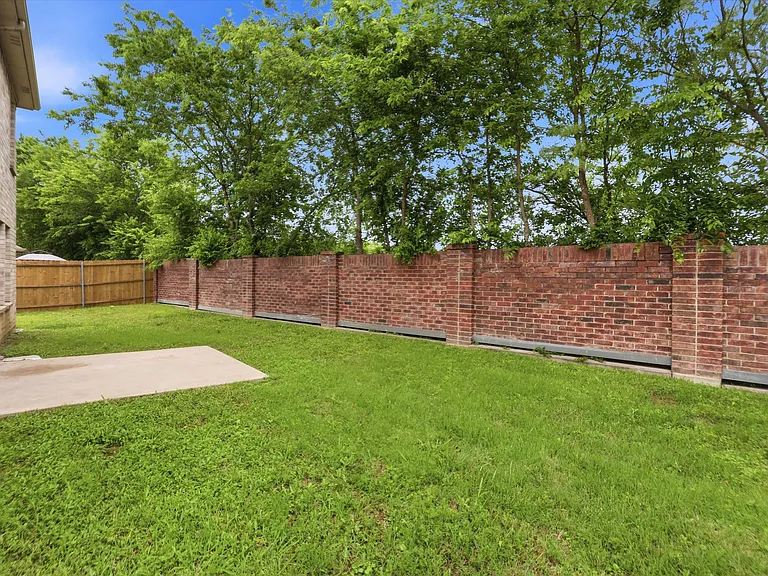 1356 N Cozumel St — Photo 7