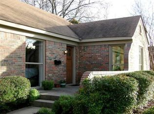 9906 El Patio Dr, Dallas, TX 75218