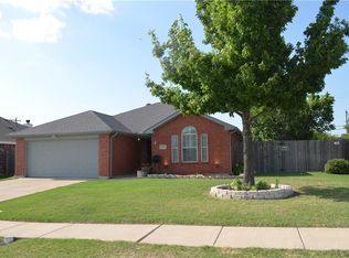 1509 River Trail Dr, Midlothian, TX 76065