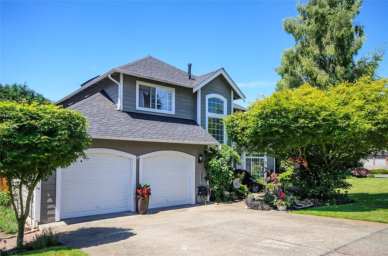 34307 31st Ave SW photo 1