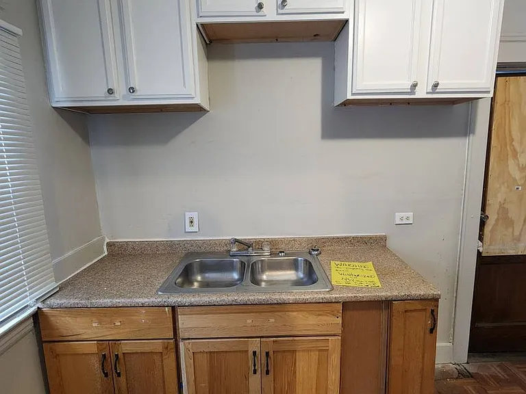 1736-1738 Coit Rd — Photo 18