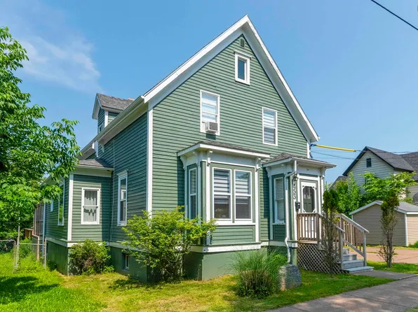 453 Pleasant St, New Glasgow, NS B2H 2Z5