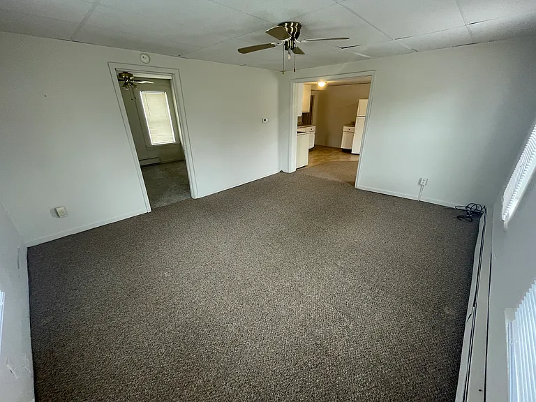 201 W Lincoln St #2 — Photo 9