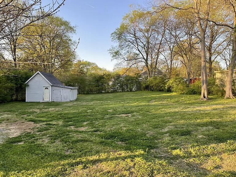 923 Neelys Bend Rd #B — Photo 6