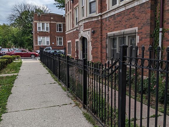 2nd image of 7152 S East End Ave APT 3E
