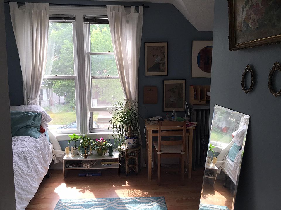 1st image of 3347 Aldrich Ave S APT 2