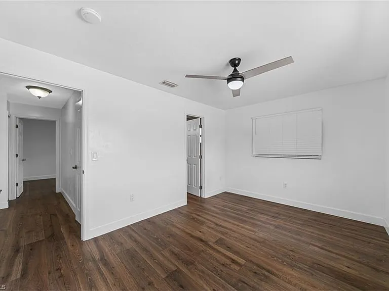 5460 Bayshore Rd — Photo 12