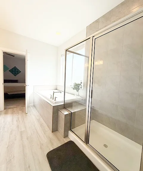 740 SE Nordmann Loop — Photo 39