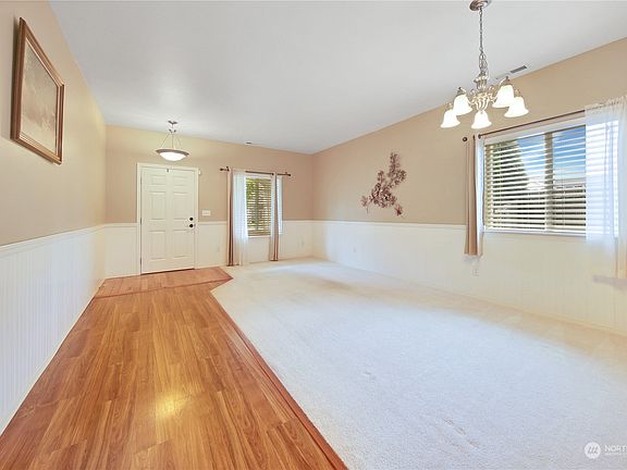 4th image of 7711 85th Street NE