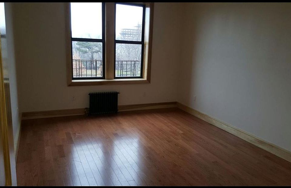 2nd image of 1001 Jerome Ave APT 3D