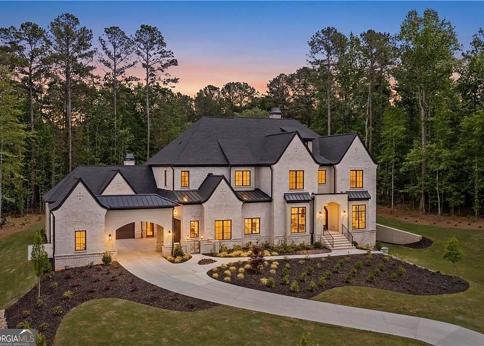 1st image of 292 Traditions Dr