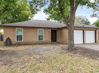 2429 Claremont Dr, Grand Prairie, TX 75052