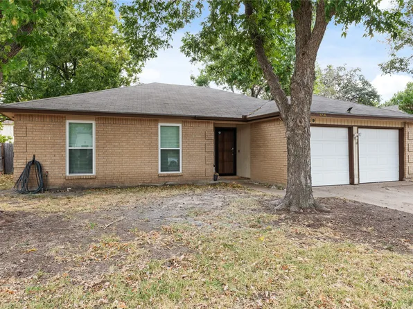 2429 Claremont Dr, Grand Prairie, TX 75052