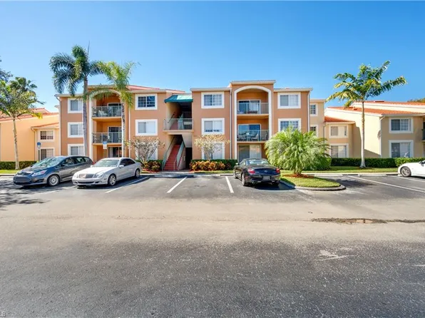 1210 Wildwood Lakes Blvd, Naples, FL