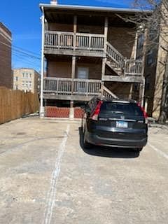 2nd image of 4821 Elm St