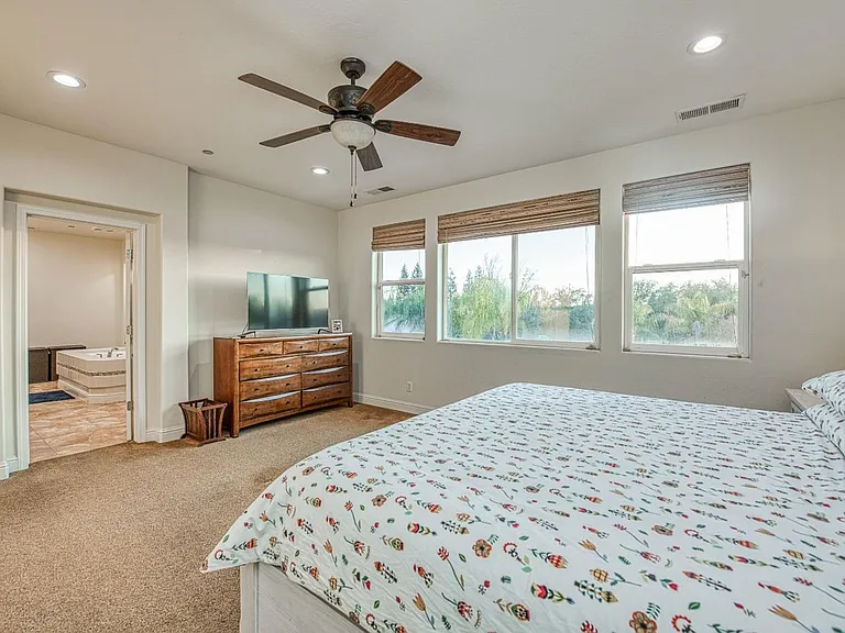 10509 N Sierra Vista Ave — Photo 39