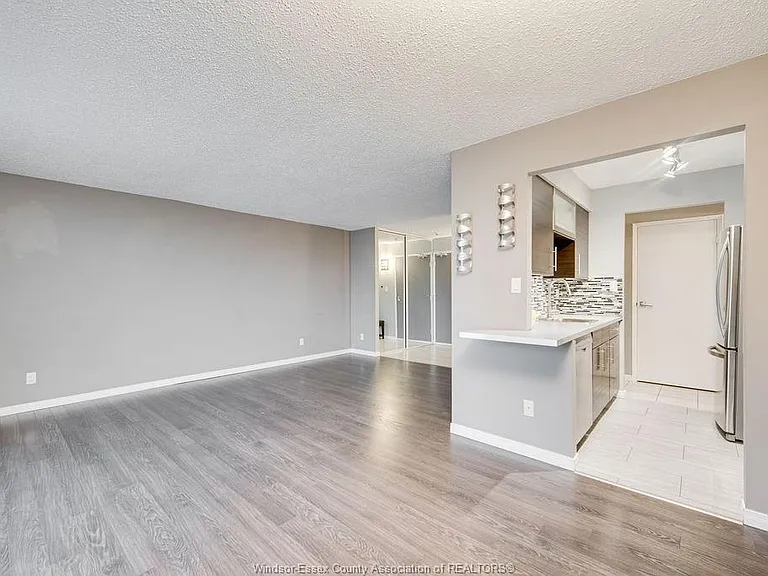 9099 Riverside Dr E #221 — Photo 6