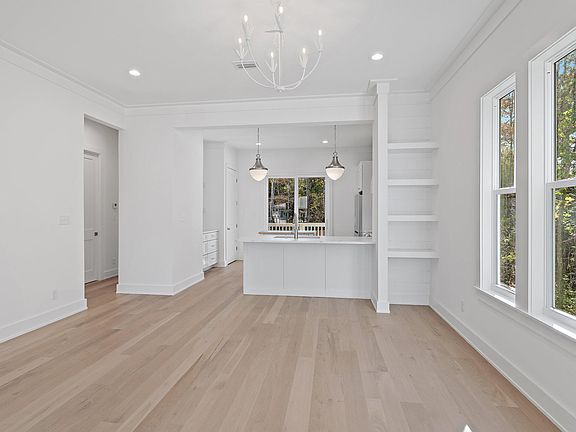 4th image of 149 W Wild Blueberry Way