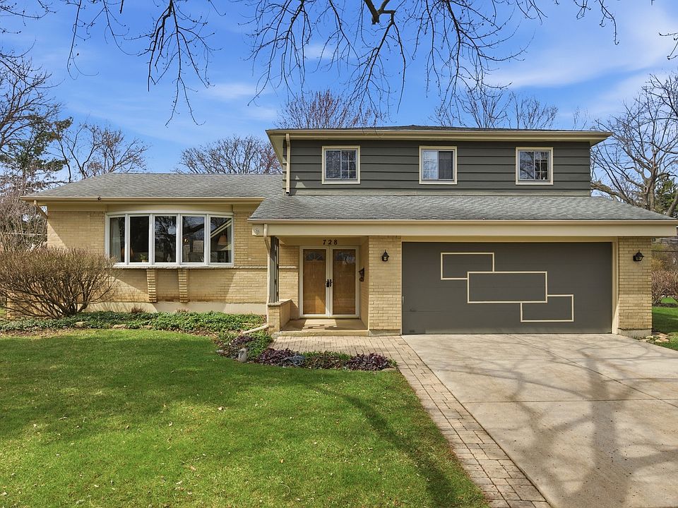1st image of 728 N Stark Dr