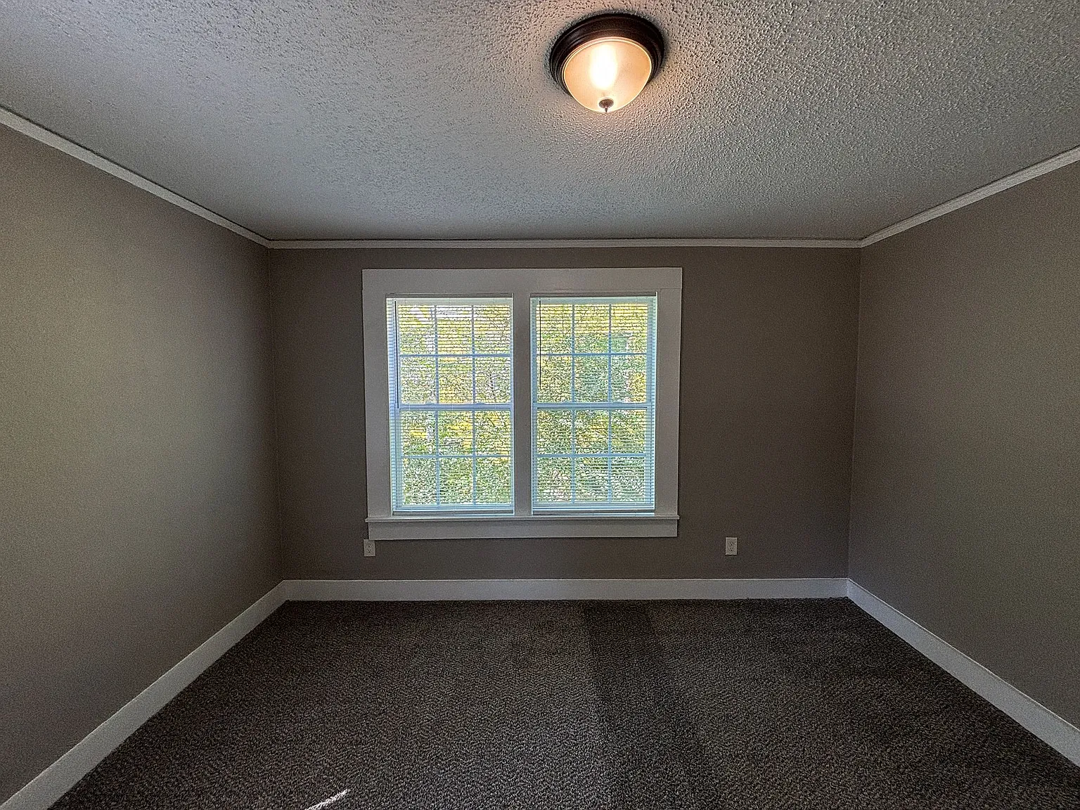 4909 W 31st St — Photo 2