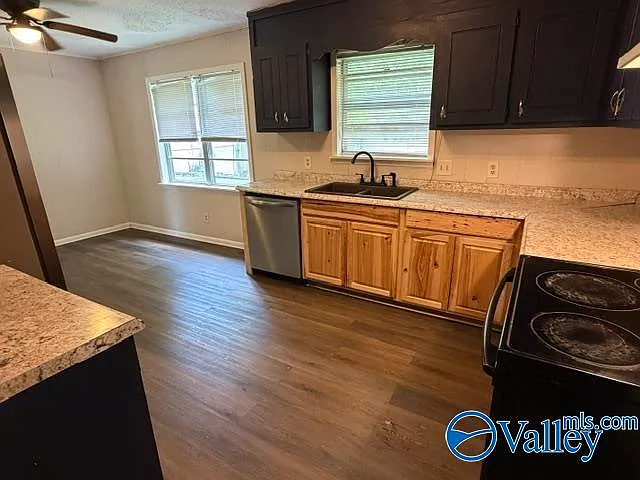 1114 Terry Cir — Photo 6