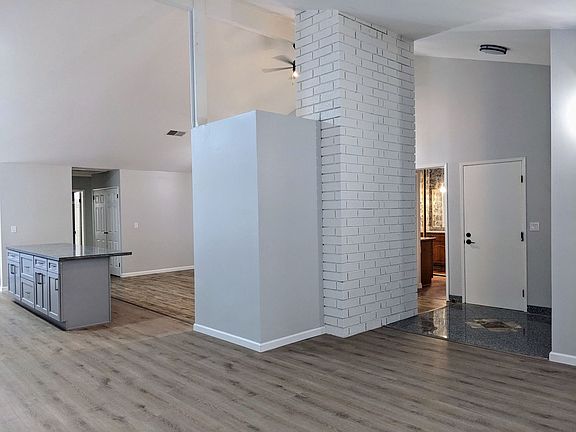 5th image of 2619 Barbour Dr