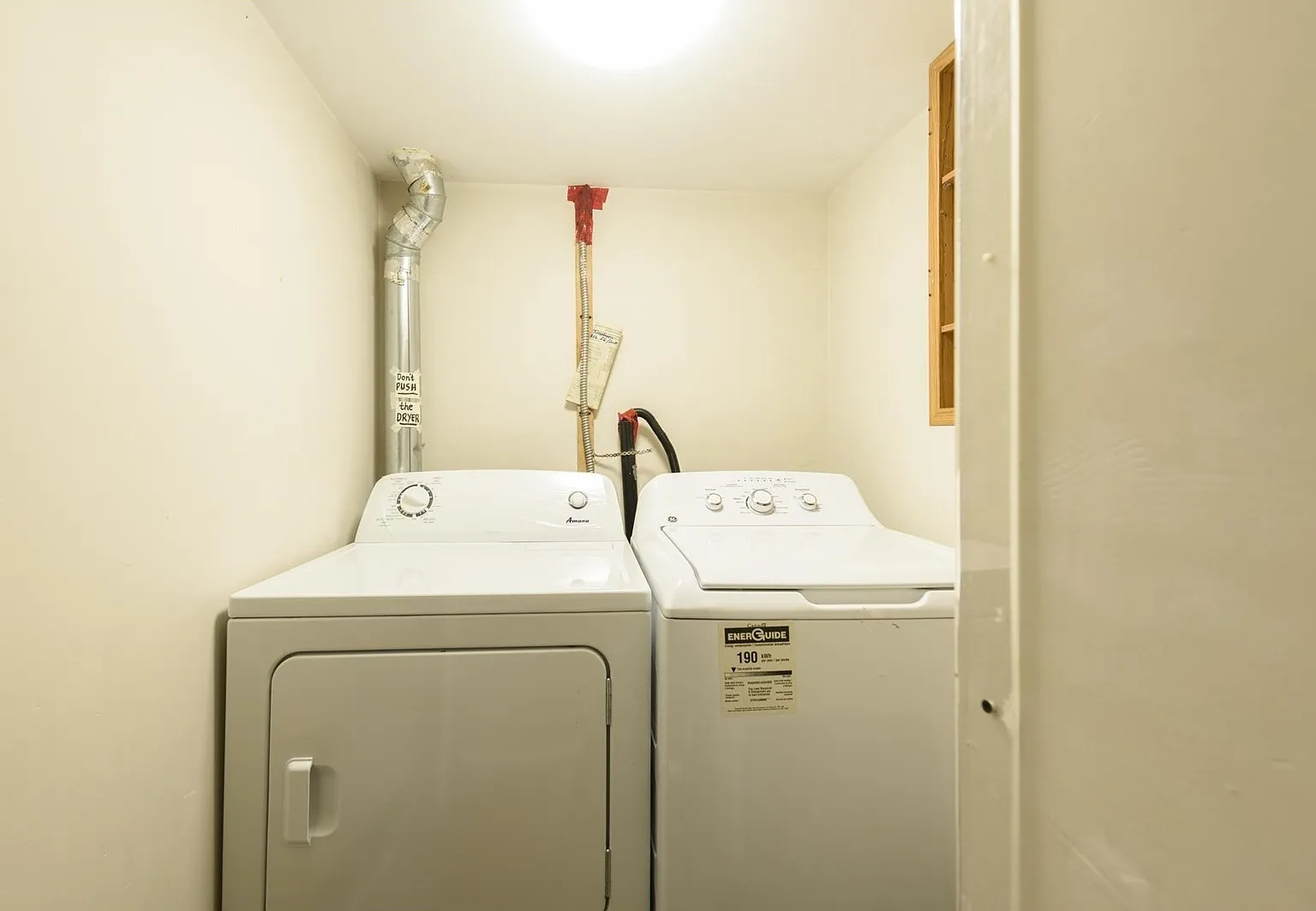 2 bed, 827 sqft, $2,600 — Photo 1