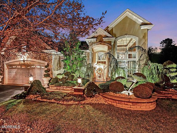 2nd image of 38 Park Ridge Way