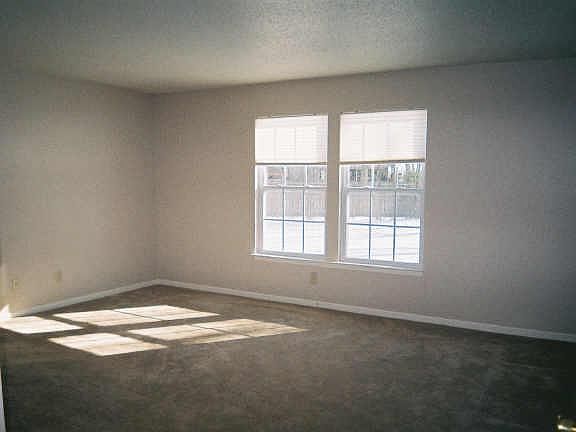 5th image of 1809 N Quiet Haven Cir
