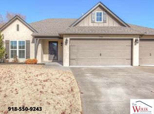 2900 W Mobile St, Broken Arrow, OK 74011