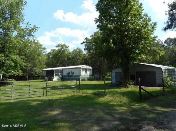 8 Sims Rd, Saint Helena Island, SC 29920