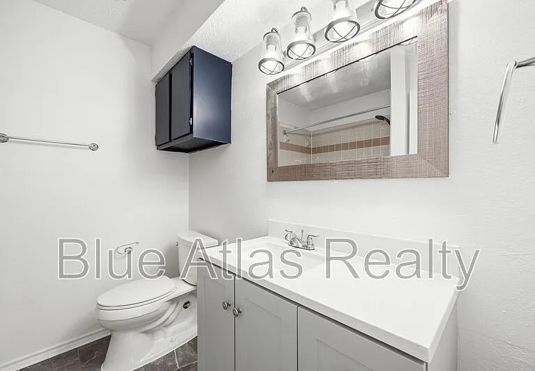 916 Hilltop Dr #A — Photo 13