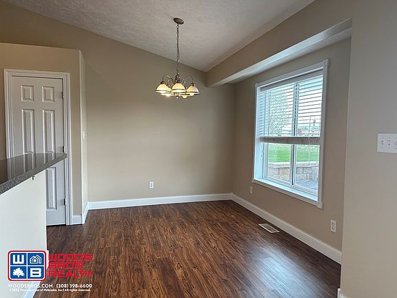 3rd image of 3017 Laramie Dr
