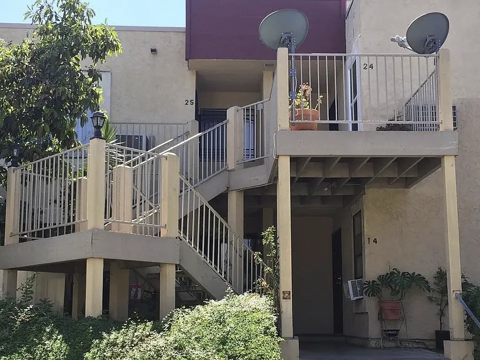 433 Autumn Dr #25