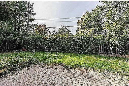 2576 Alta Vista Dr — Photo 16
