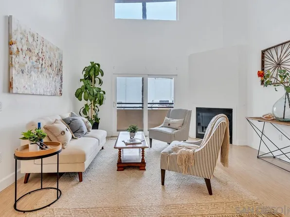 401 N Coast Hwy Unit 303, Oceanside, CA 92054