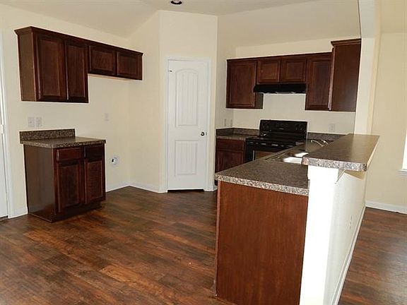 4th image of 5129 Glen Eden Dr