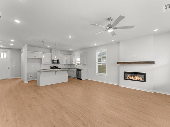 7th image of this home