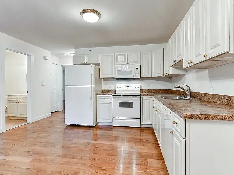 Orchard Street Apartments — Photo 14