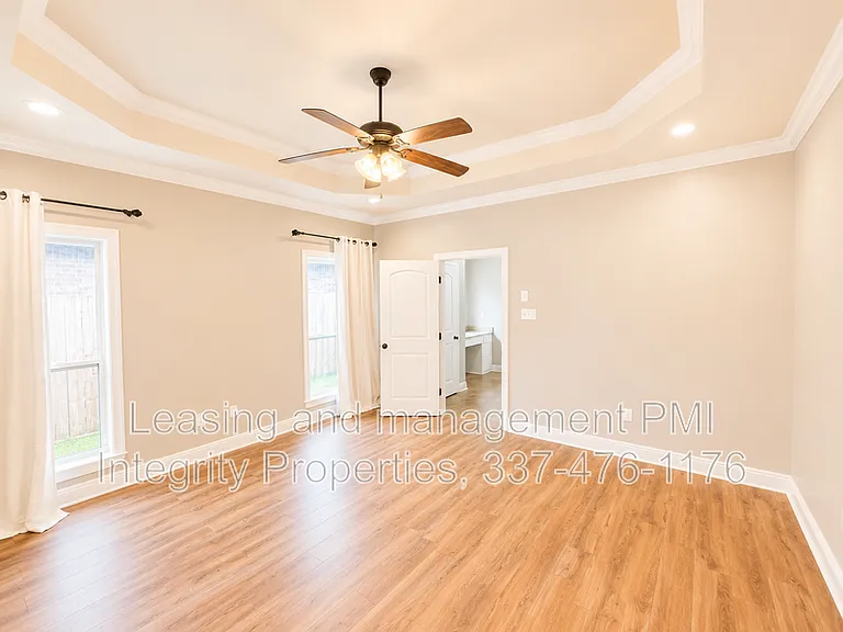 213 Woodhaven Rd — Photo 8