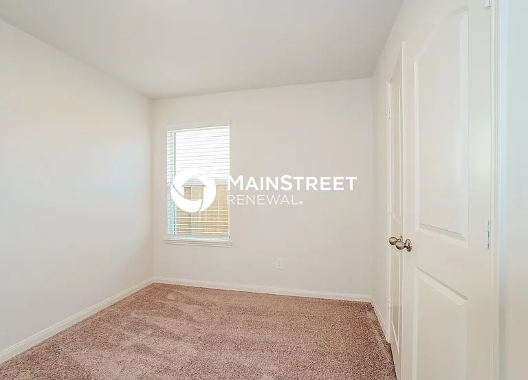 21051 Titian Dr — Photo 15