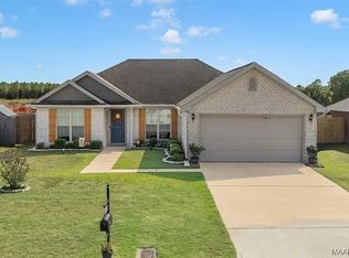 572 Sunset Dr, Prattville, AL 36067