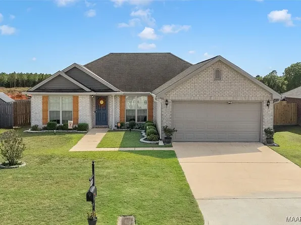 572 Sunset Dr, Prattville, AL 36067